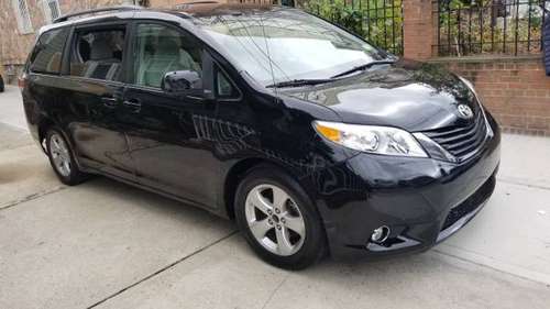2011 Toyota sienna LE for sale in East Elmhurst, NY