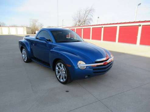 2006 Chevrolet SSR Base 2dr Regular Cab Convertible SB - cars &... for sale in Bloomington, IL