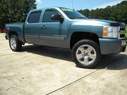 2009 CHEVROLET Z71 4X4 CREW CAB CARFAX AND WARRANTY!! for sale in Byram, MS