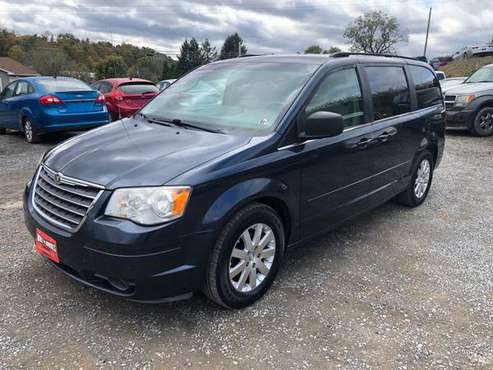 JUST IN 2008 CHRYSLER TOWN & COUNTRY ONLY 87K MILES SHARP TRADES WANTE for sale in MIFFLINBURG, PA