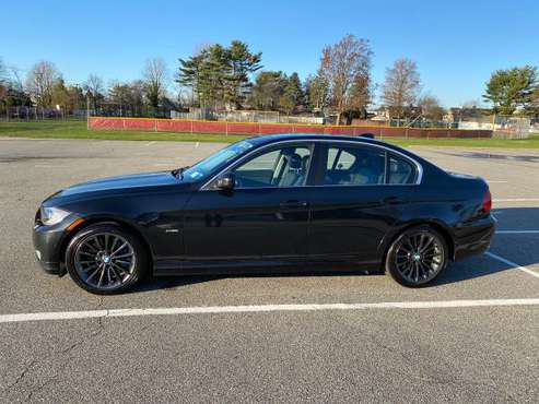 BMW 2010 335xi Black - cars & trucks - by owner - vehicle automotive... for sale in Bethpage, NY