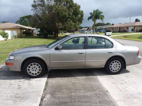 Nissan Maxima 1998 - cars & trucks - by owner - vehicle automotive... for sale in Port Saint Lucie, FL
