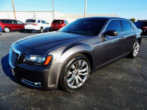 2014 CHRYSLER 300S RWD 3.6L AUTO LEATHER HEAT CAMERA PWR PKG LOADED!!! for sale in Carthage, MO