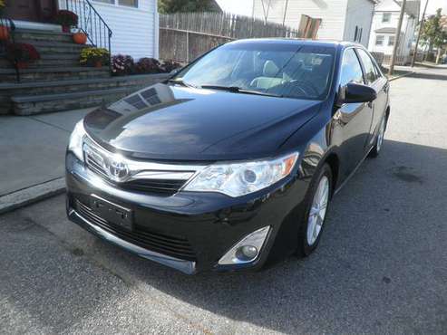 2012 TOYOTA CAMRY XLE V6 LIKE NEW. - cars & trucks - by owner -... for sale in East Providence, RI