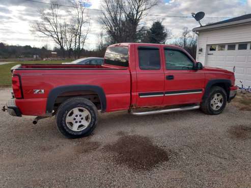 2007 chevy silverado - cars & trucks - by owner - vehicle automotive... for sale in Paris, MI