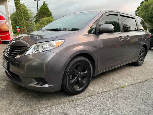 2015 sienna le - cars & trucks - by owner - vehicle automotive sale for sale in Kamuela, HI