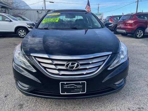 2013 HYUNDAI SONATA LIMITED LEATHER SUNROOF GAS SAVER - cars & for sale in Hyannis, MA