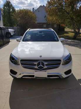 2019 Mercedes GLC300 - cars & trucks - by owner - vehicle automotive... for sale in Gatesville, TX