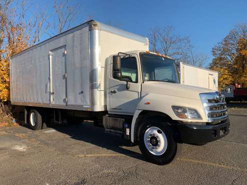 2013 Hino 268, Liftgate, 24 Feet Box, Low Miles, Side Door, LIKE NEW... for sale in South River, NY