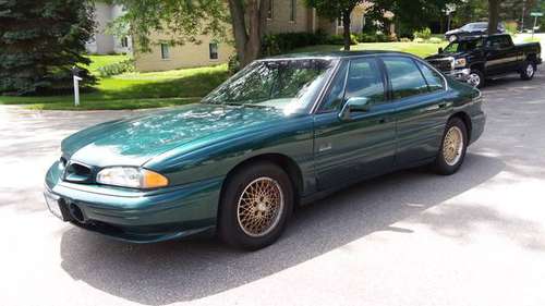 1999 Pontiac Bonneville SLE for sale in Red Wing, MN