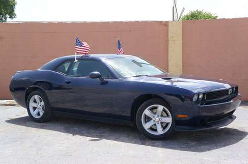 2013 DODGE CHALLENGER SXT LOW MILES LIKE NEW WE FINANCE EVERYONE... for sale in Miami, FL