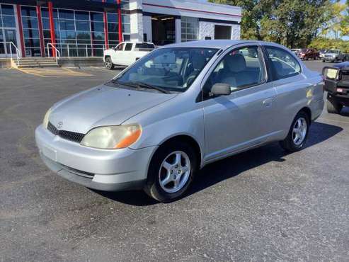 Deal! 2002 Toyota Echo! Reliable! - cars & trucks - by dealer -... for sale in Ortonville, MI