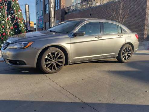 14 chrysler 200 - cars & trucks - by owner - vehicle automotive sale for sale in West Fargo, ND
