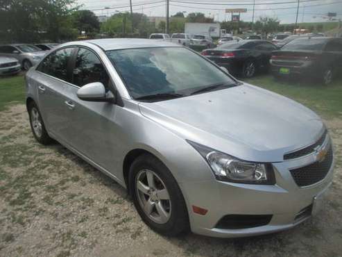 2013 Checy Cruze LOW MILES - cars & trucks - by dealer - vehicle... for sale in Austin, TX
