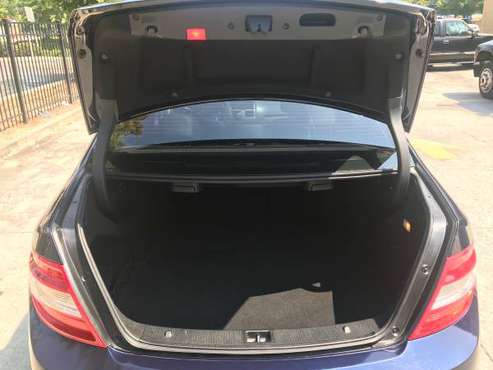 2011 Mercedes Benz C300 - cars & trucks - by owner - vehicle... for sale in Decatur, GA