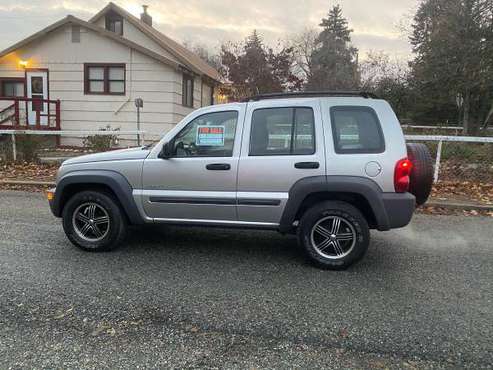 Jeep Liberty sport - cars & trucks - by owner - vehicle automotive... for sale in Omak, WA