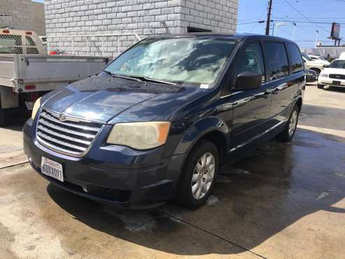 2009 Chrysler Town and Country stow-n-go for sale in midway city, CA