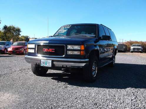 1996 GMC K2500 SUBURBAN 4X4 - cars & trucks - by dealer - vehicle... for sale in Klamath Falls, OR