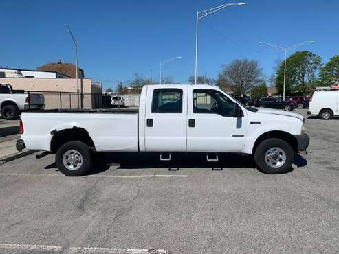 2004 Ford f350 xl crew cab 4-dr super duty 4X4 6 0L Turbo Diesel for sale in Wantagh, NY