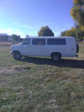 Ford e350 passenger van for sale in Ariel, OR