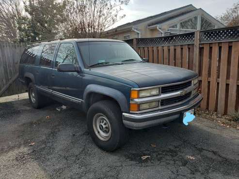 1995 Chevrolet Suburban 2500 for sale in Alexandria, District Of Columbia