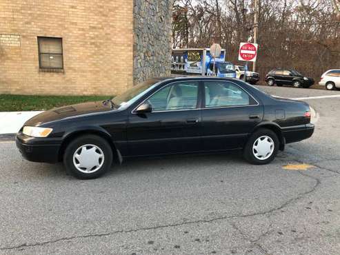 98 Toyota Camry - cars & trucks - by owner - vehicle automotive sale for sale in Central Islip, NY