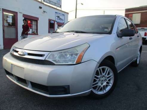 2010 Ford Focus SE Hot Deal/Clean title & Drives Great - cars & for sale in Roanoke, VA
