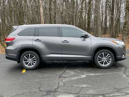 2018 Toyota Highlander XLE - cars & trucks - by owner - vehicle... for sale in Marshfield, WI