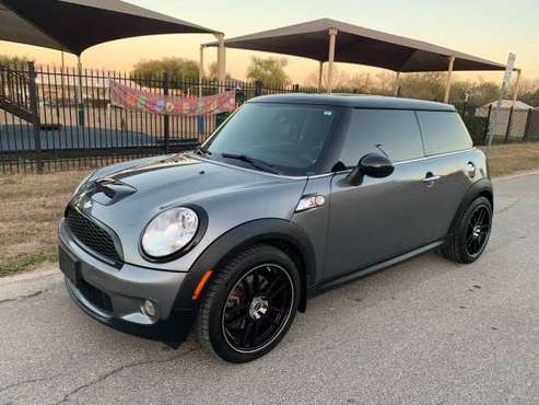 2007 MINI COOPER S - cars & trucks - by owner - vehicle automotive... for sale in San Antonio, TX