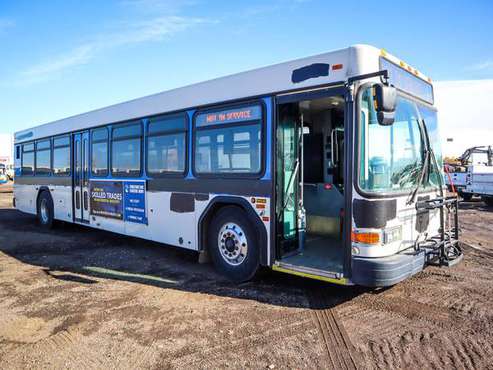 05 Gillg Low Floor 40 Bus for sale in Fountain, CO