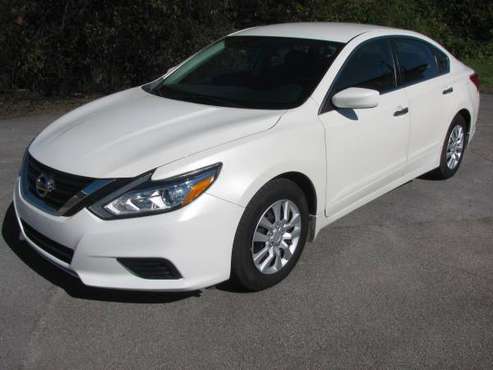 2017 NISSAN ALTIMA S....4CYL AUTO....42000 MILES....NICE!!!! - cars... for sale in Knoxville, TN