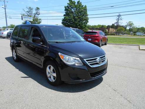 2009 Volkswagon Routan SEL for sale in East Windsor, MA