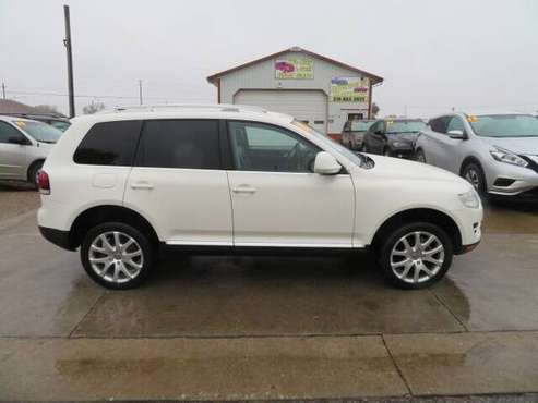 2009 VW Touareg TDI Diesel 4WD... 95,000 Miles... $9,900 New Tires -... for sale in Waterloo, IA