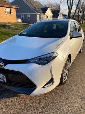 2017 Toyota Corolla XLE - cars & trucks - by owner - vehicle... for sale in Wauwatosa, WI