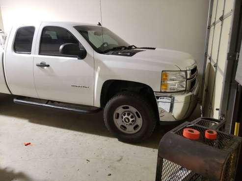2013 Chevy 2500HD 4x4 SL - cars & trucks - by owner - vehicle... for sale in Argyle, TX