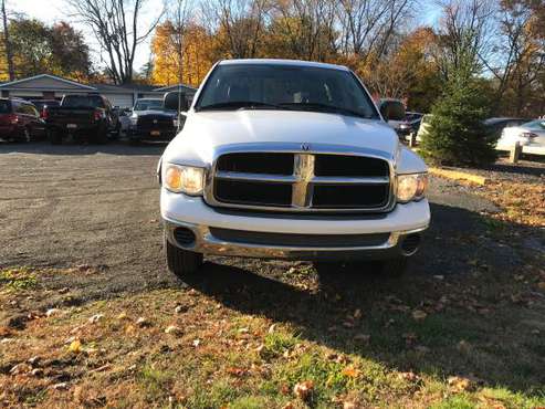 2005 DODGE RAM 1500 (HEMI ) - cars & trucks - by owner - vehicle... for sale in Hyde Park, NY