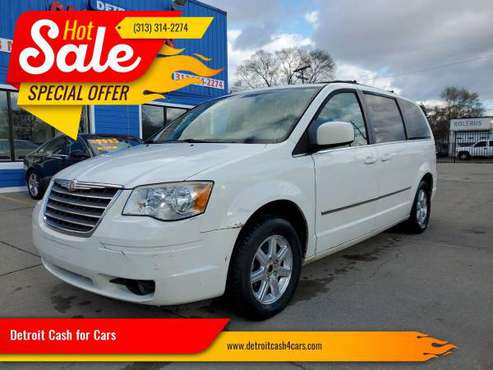 2009 Chrysler Town and Country Touring 4dr Mini Van - BEST CASH... for sale in Warren, MI