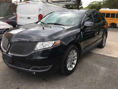2014 Lincoln MKT 7 passenger nav loaded highway miles one owner for sale in Brooklyn, NY