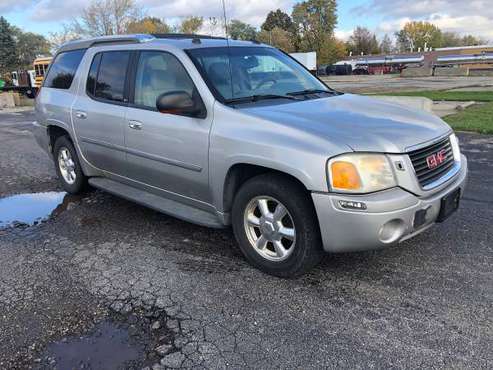 2005 GMC Envoy XUV - cars & trucks - by dealer - vehicle automotive... for sale in Cleveland, OH