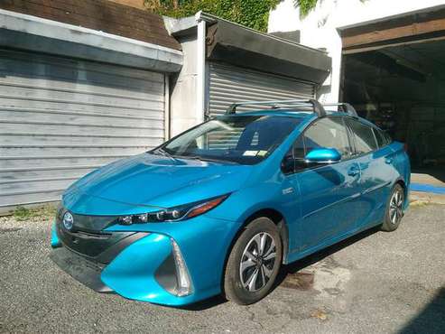2017 TOYOTA PRIUS PRIME , PLUG-IN - cars & trucks - by owner -... for sale in Parksville, NY