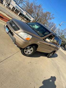 2005 Honda Pilot Ex-L - cars & trucks - by owner - vehicle... for sale in Skokie, IL