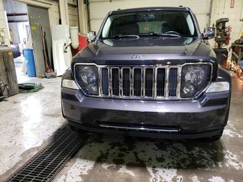 *** PRICE REDUCED ***2011 Jeep Liberty Limited Jet Edition - cars &... for sale in Sterling Heights, MI