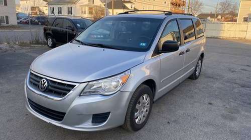 2009 Volkswagen VW Routan S Minivan*Same as Grand... for sale in Manchester, ME