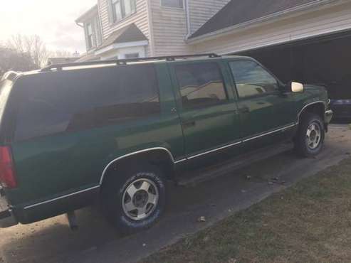 1999 Chevrolet Suburban SUV - cars & trucks - by owner - vehicle... for sale in Sylvania, OH