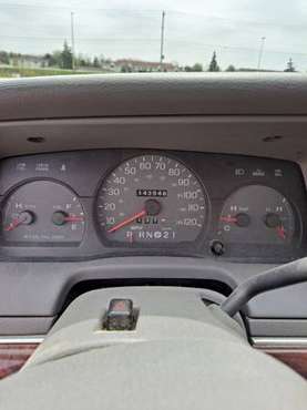 2002 Mercury Grand Marquis - - by dealer - vehicle for sale in milwaukee, WI
