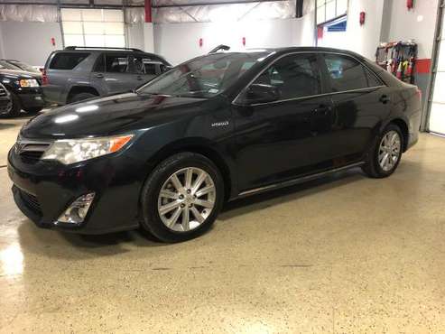 2012 Toyota Camry Hybrid *** drives perfect, well maintained** for sale in Austin, TX