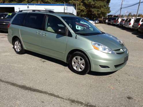 2008 Toyota Sienna LE! MUST SEE! - - by dealer for sale in Ashland, VA