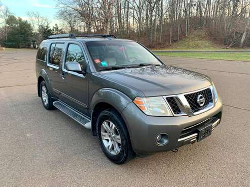 2009 Nissan Patfinder 4x4 - cars & trucks - by owner - vehicle... for sale in Branford, NY