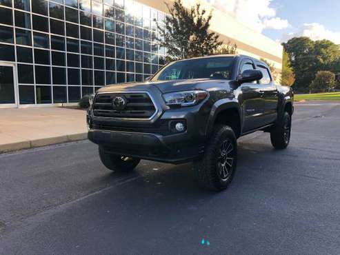 2019 Toyota Tacoma SR5 4X4 - cars & trucks - by dealer - vehicle... for sale in Spartanburg, NC