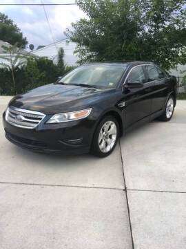 2010 Ford Taurus SEl - cars & trucks - by owner - vehicle automotive... for sale in Madison Heights, MI